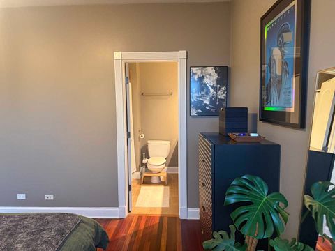 Tiny photo for 1967 W Cullom Avenue #3, Chicago, IL 60613 (MLS # 12676106)