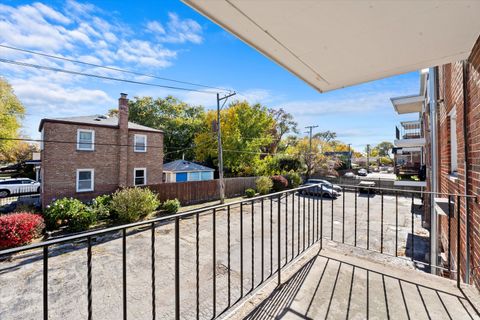 A home in Oak Lawn