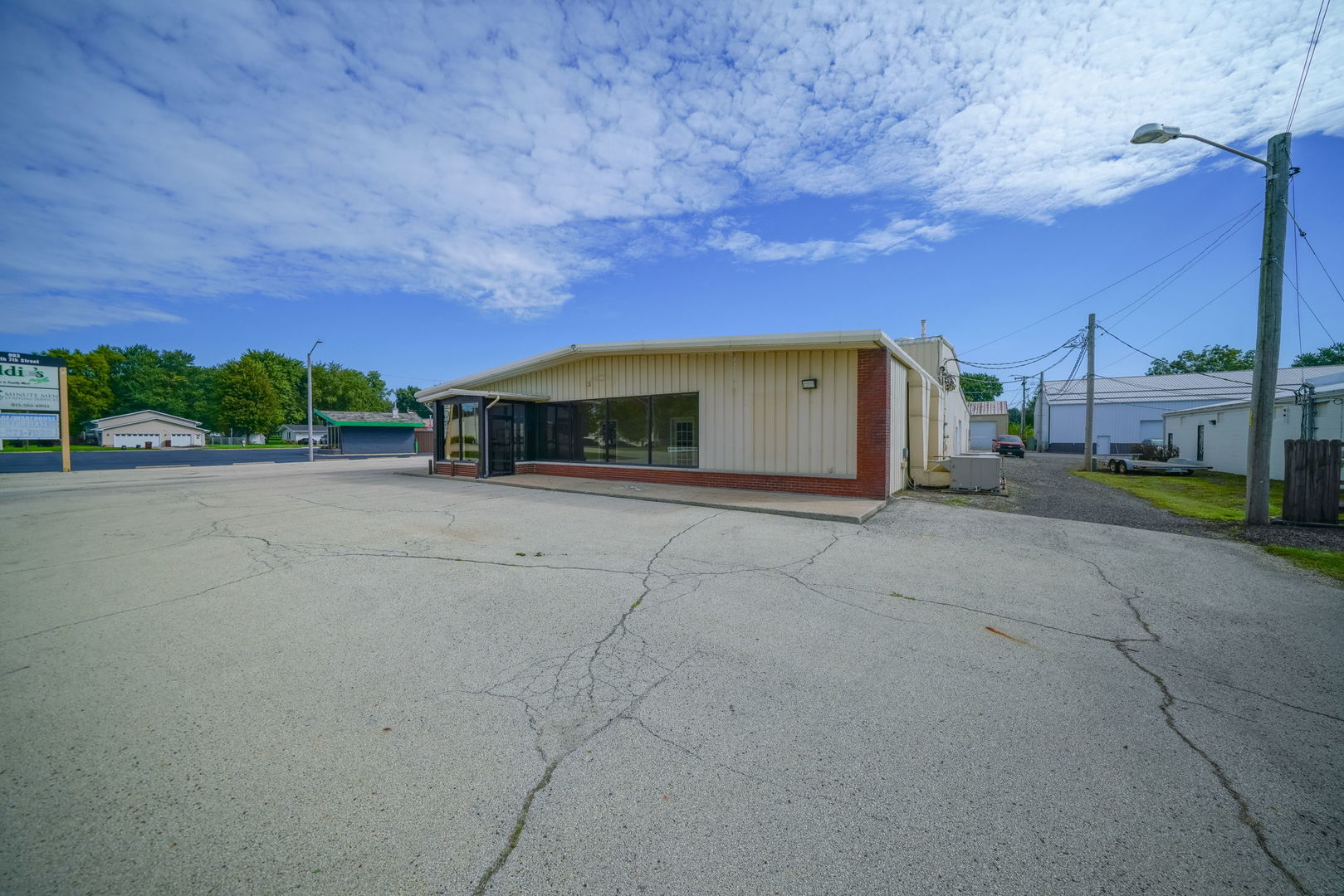 903 S 7th Street