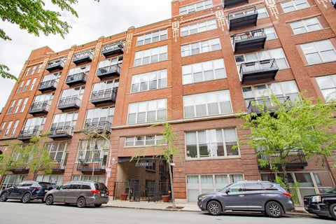 Tiny photo for 1500 W Monroe Street #205, Chicago, IL 60607 (MLS # 12759121)