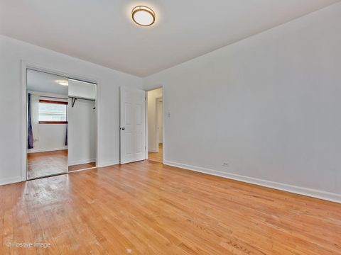 Tiny photo for 9412 Margail Avenue, Des Plaines, IL 60016 (MLS # 12578876)