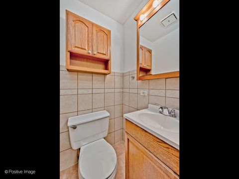 Tiny photo for 9412 Margail Avenue, Des Plaines, IL 60016 (MLS # 12578876)