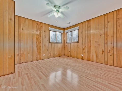 Tiny photo for 9412 Margail Avenue, Des Plaines, IL 60016 (MLS # 12578876)