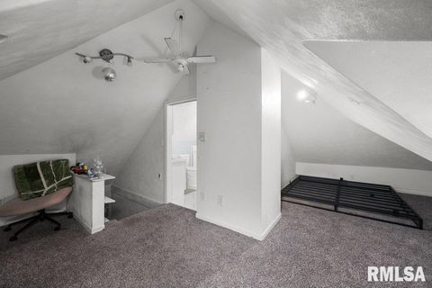 Tiny photo for 236 43RD Street, Moline, IL 61265 (MLS # QC4270035)