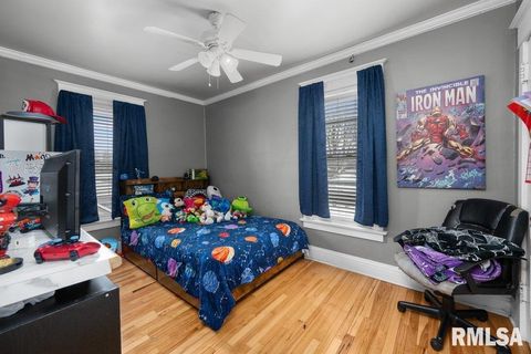 Tiny photo for 236 43RD Street, Moline, IL 61265 (MLS # QC4270035)