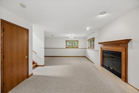 Tiny photo for 16101 Lake Villa Avenue, Tinley Park, IL 60477 (MLS # 12618466)