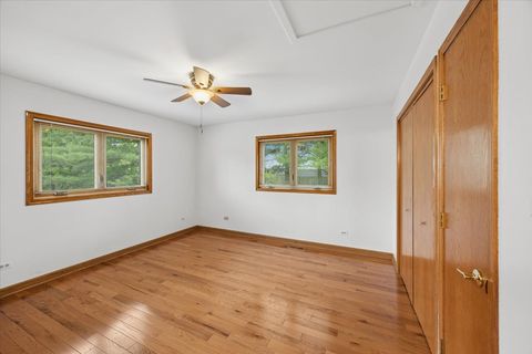 Tiny photo for 16101 Lake Villa Avenue, Tinley Park, IL 60477 (MLS # 12618466)