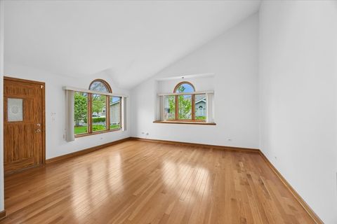 Tiny photo for 16101 Lake Villa Avenue, Tinley Park, IL 60477 (MLS # 12618466)