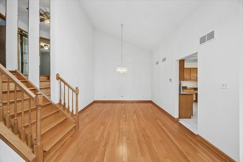 Tiny photo for 16101 Lake Villa Avenue, Tinley Park, IL 60477 (MLS # 12618466)