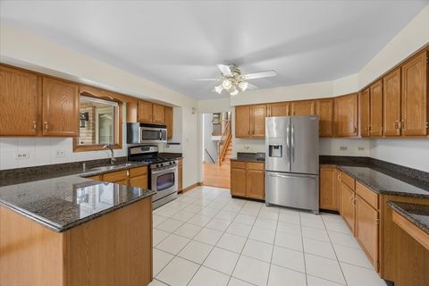 Tiny photo for 16101 Lake Villa Avenue, Tinley Park, IL 60477 (MLS # 12618466)