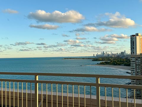 Tiny photo for 6301 N SHERIDAN Road #19V, Chicago, IL 60660 (MLS # 12492750)