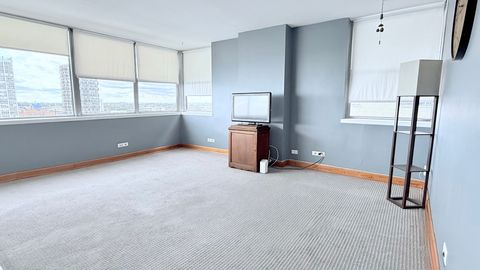 Tiny photo for 6301 N SHERIDAN Road #19V, Chicago, IL 60660 (MLS # 12492750)