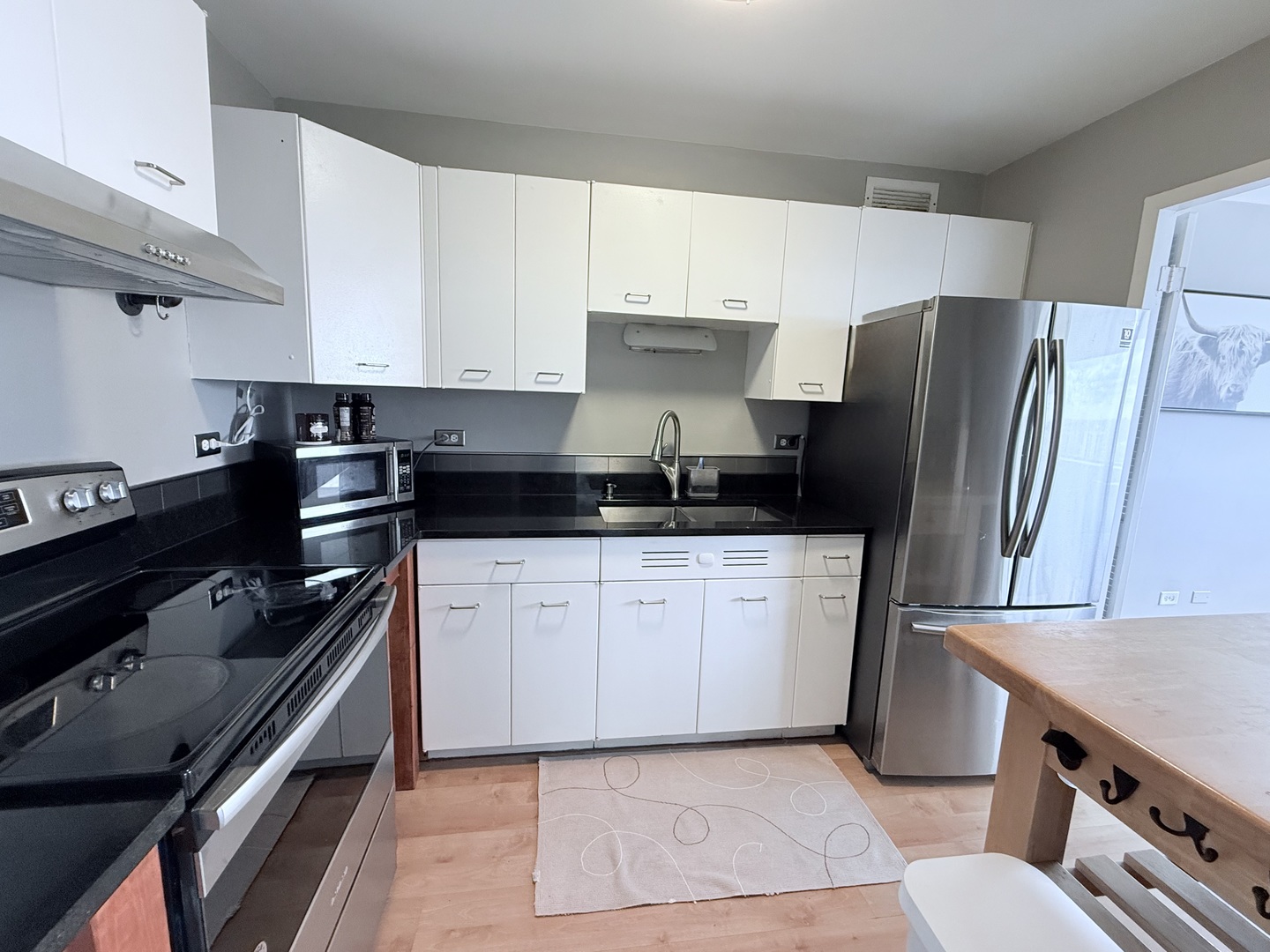 6301 N SHERIDAN Road 19V