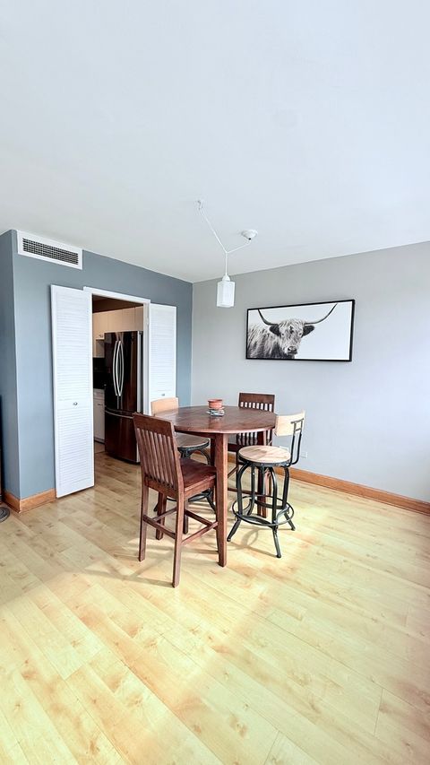 Tiny photo for 6301 N SHERIDAN Road #19V, Chicago, IL 60660 (MLS # 12492750)