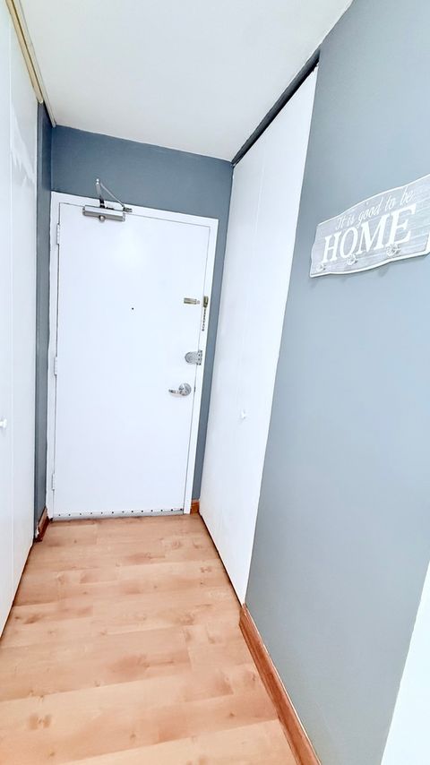 Tiny photo for 6301 N SHERIDAN Road #19V, Chicago, IL 60660 (MLS # 12492750)