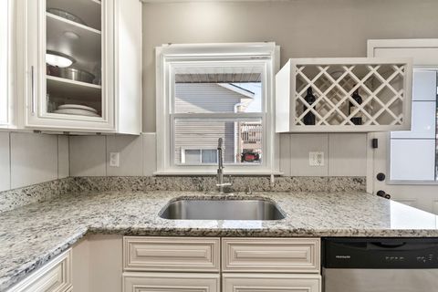 Tiny photo for 727 Lacy Avenue, Streamwood, IL 60107 (MLS # 12532088)