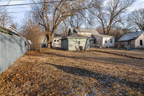 Tiny photo for 445 48TH Street, Moline, IL 61265 (MLS # 12558075)