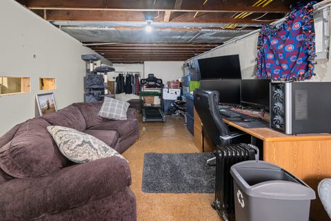 Tiny photo for 445 48TH Street, Moline, IL 61265 (MLS # 12558075)