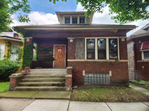 Photo of 8119 S PERRY Avenue, Chicago, IL 60620 (MLS # 12781831)