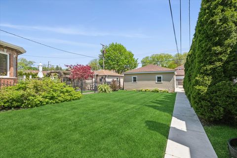 Tiny photo for 4135 N Pontiac Avenue, Chicago, IL 60634 (MLS # 12603423)