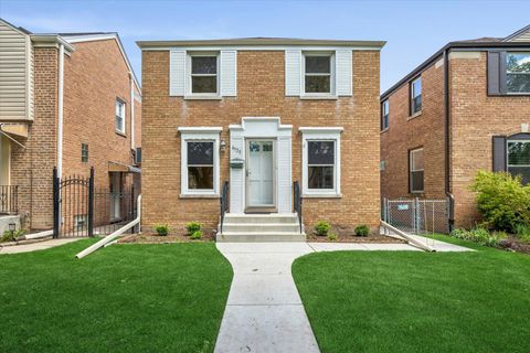 Photo of 4135 N Pontiac Avenue, Chicago, IL 60634 (MLS # 12603423)