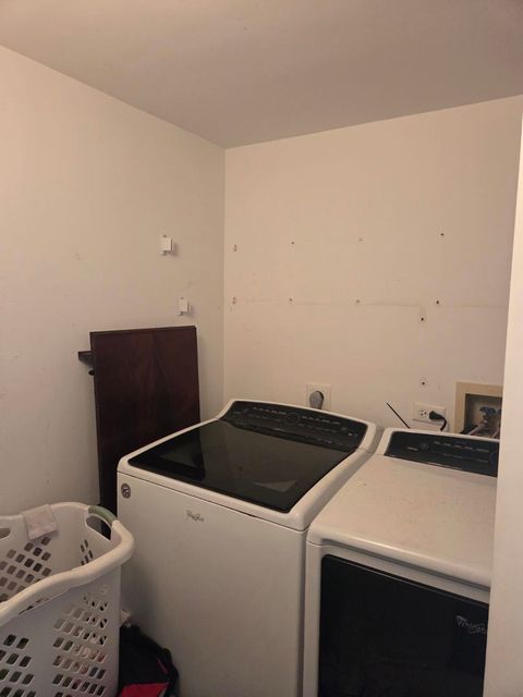 Tiny photo for 811 Chicago Avenue #308, Evanston, IL 60202 (MLS # 12464654)