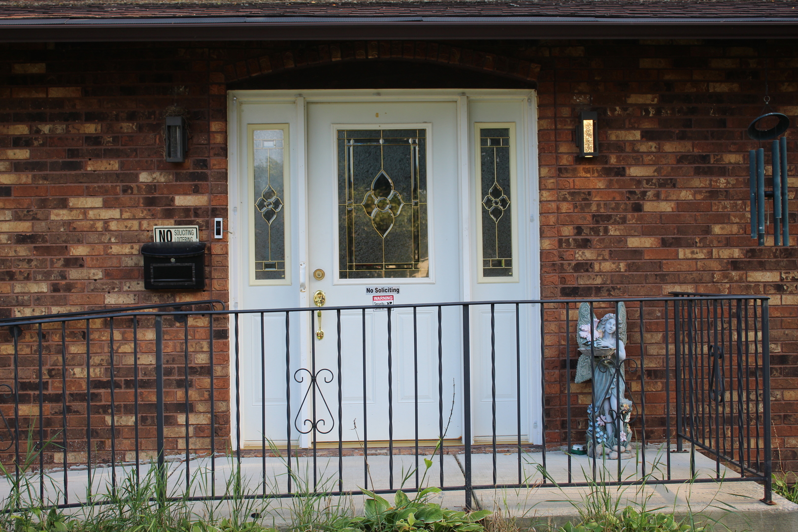 1400 W black Road