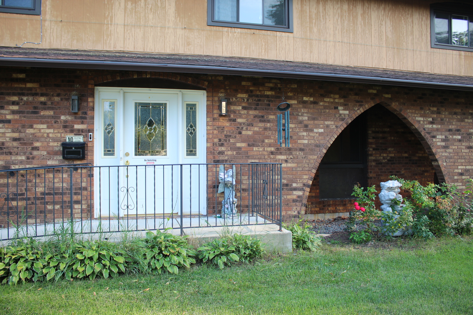 1400 W black Road
