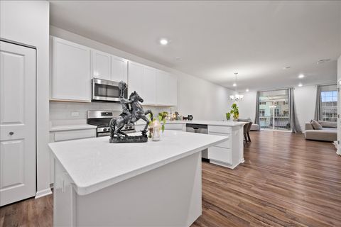 Tiny photo for 706 Springside Court, Oswego, IL 60543 (MLS # 12522356)