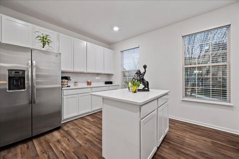 Tiny photo for 706 Springside Court, Oswego, IL 60543 (MLS # 12522356)