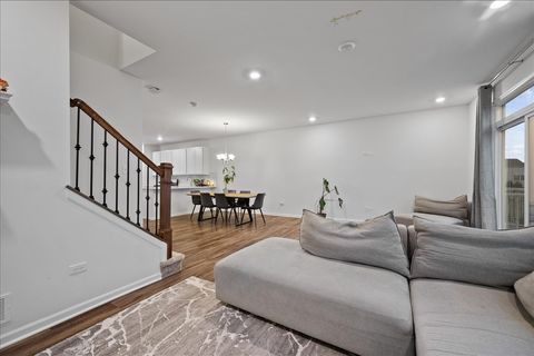 Tiny photo for 706 Springside Court, Oswego, IL 60543 (MLS # 12522356)