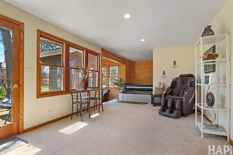 Tiny photo for 33254 N Cove Road, Grayslake, IL 60030 (MLS # 12612006)