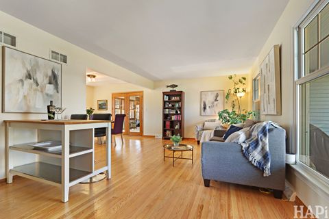 Tiny photo for 33254 N Cove Road, Grayslake, IL 60030 (MLS # 12612006)