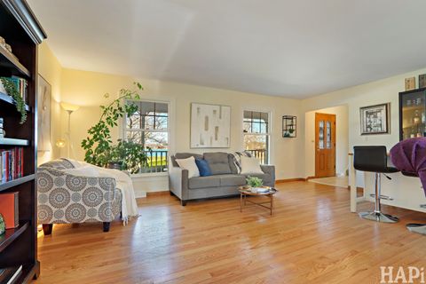 Tiny photo for 33254 N Cove Road, Grayslake, IL 60030 (MLS # 12612006)
