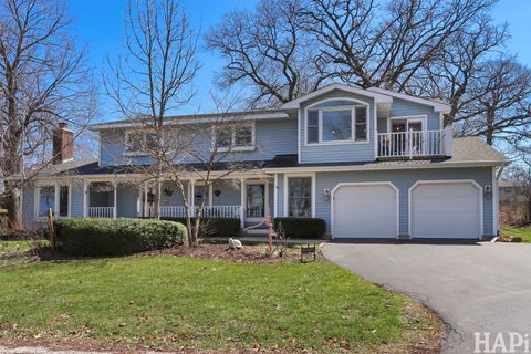 Tiny photo for 33254 N Cove Road, Grayslake, IL 60030 (MLS # 12612006)