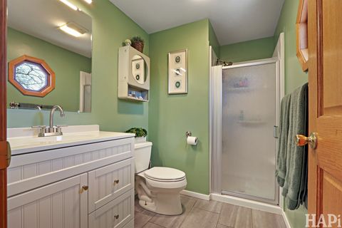 Tiny photo for 33254 N Cove Road, Grayslake, IL 60030 (MLS # 12612006)