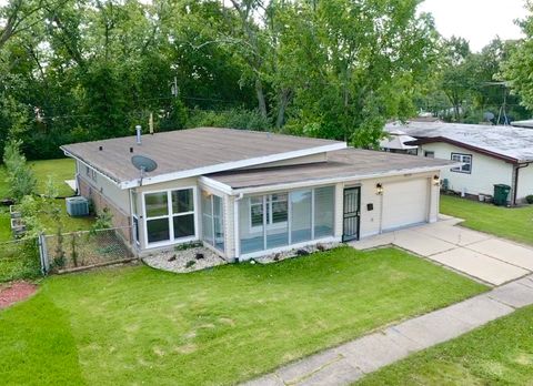 Tiny photo for 409 Wilshire Street, Park Forest, IL 60466 (MLS # 12469867)