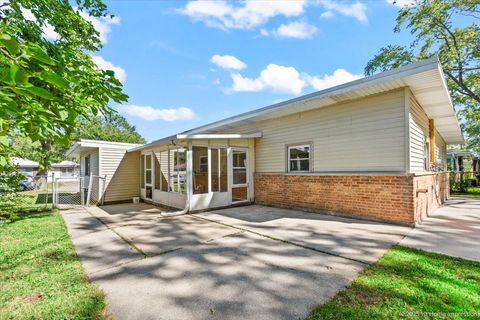 Tiny photo for 409 Wilshire Street, Park Forest, IL 60466 (MLS # 12469867)