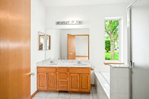 Tiny photo for 20827 W Honeysuckle Court, Plainfield, IL 60544 (MLS # 12650633)