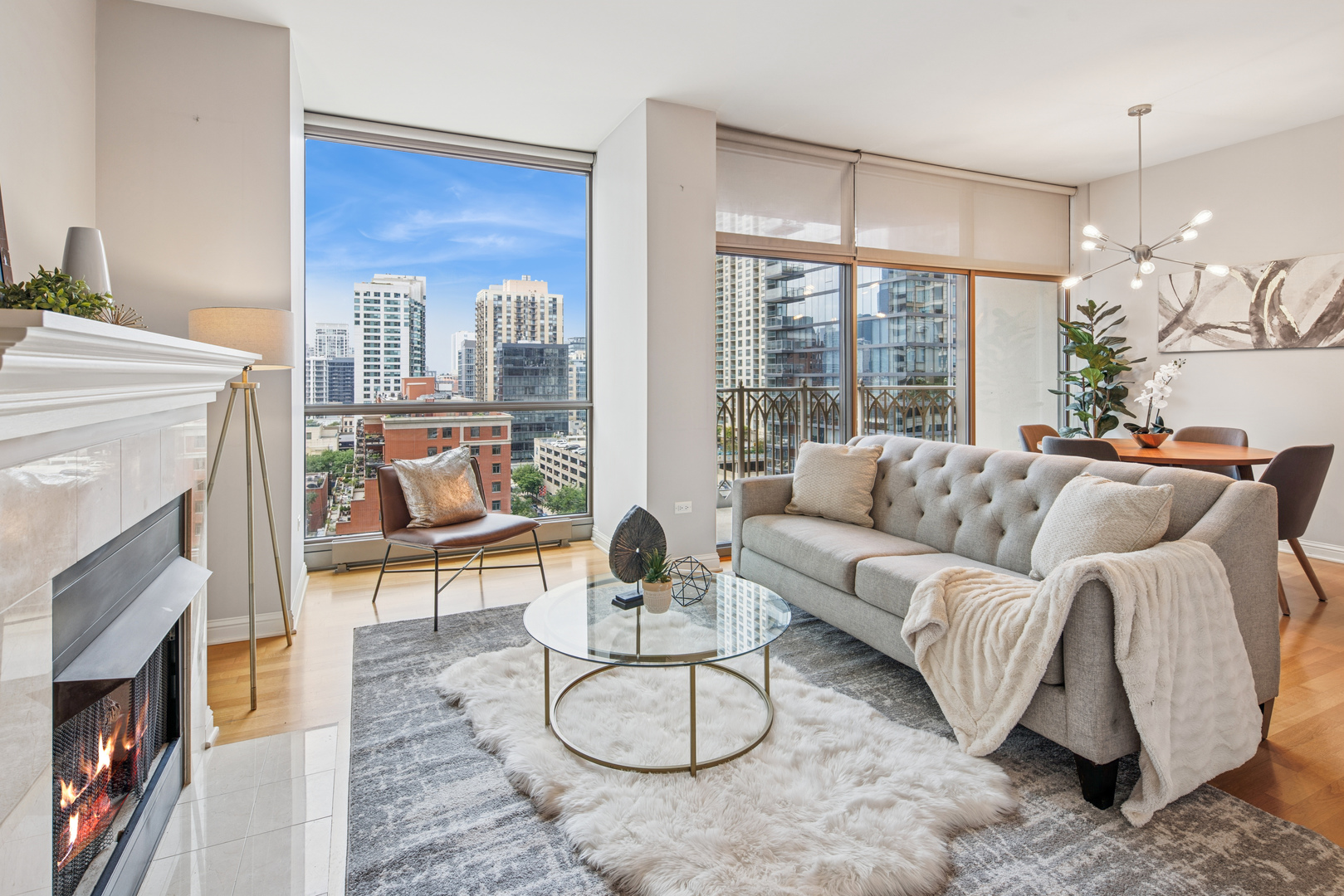 21 E Huron Street 1101