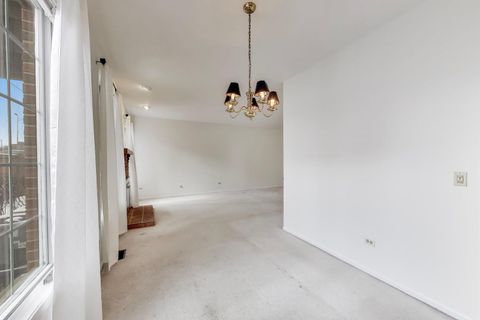 Tiny photo for 220 University Drive #220, Mount Prospect, IL 60056 (MLS # 12587875)