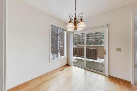 Tiny photo for 220 University Drive #220, Mount Prospect, IL 60056 (MLS # 12587875)