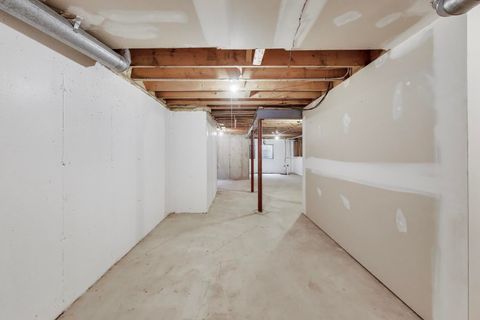 Tiny photo for 220 University Drive #220, Mount Prospect, IL 60056 (MLS # 12587875)