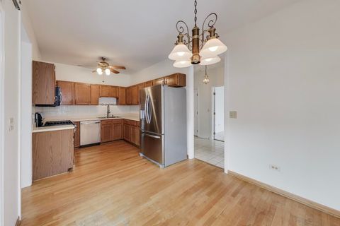 Tiny photo for 220 University Drive #220, Mount Prospect, IL 60056 (MLS # 12587875)