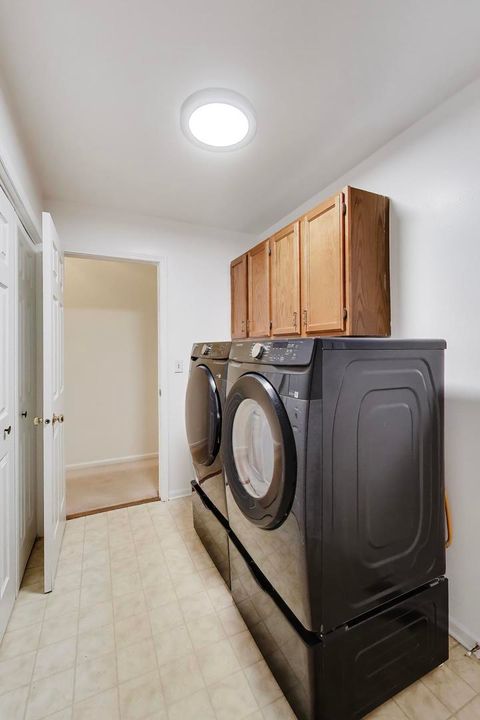 Tiny photo for 220 University Drive #220, Mount Prospect, IL 60056 (MLS # 12587875)