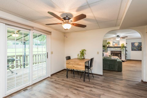 Tiny photo for 542 Meadow Court, Winthrop Harbor, IL 60096 (MLS # 12763348)