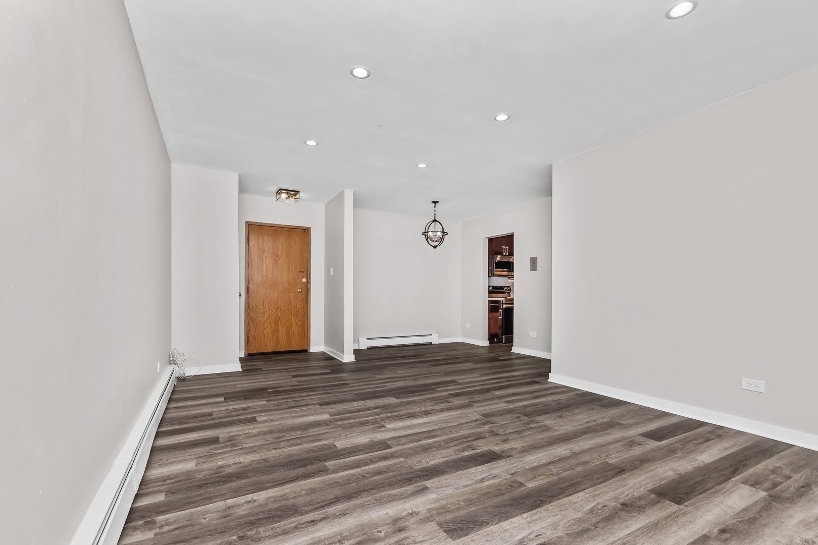 938 NORTH Boulevard 402