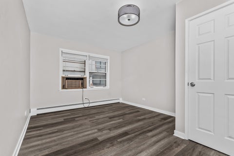 Tiny photo for 938 NORTH Boulevard #402, Oak Park, IL 60301 (MLS # 12754652)