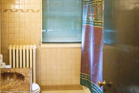 Tiny photo for 8001 S Oglesby Avenue, Chicago, IL 60617 (MLS # 12727282)