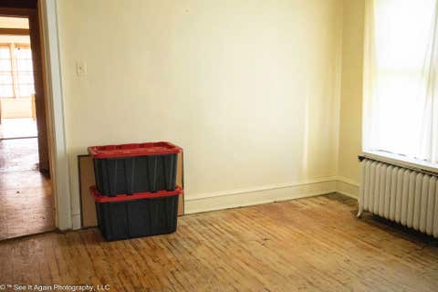 Tiny photo for 8001 S Oglesby Avenue, Chicago, IL 60617 (MLS # 12727282)